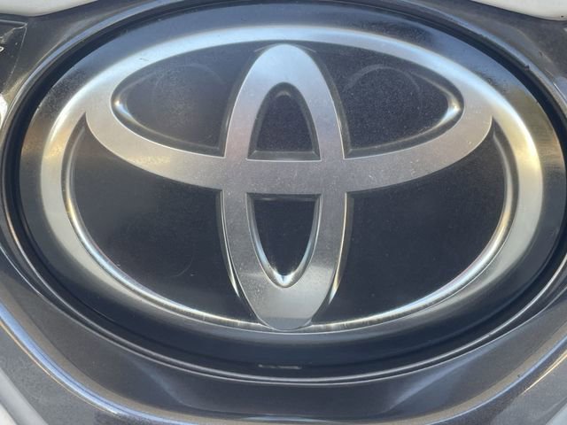 Used 2019 Toyota Camry LE w/ Carpet Mat Package image 26