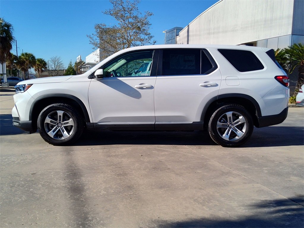 Certified 2025 Honda Pilot EX-L image 4