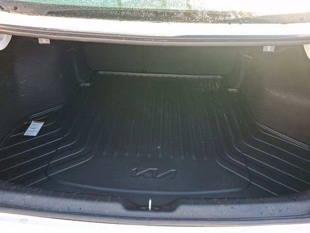Certified 2025 Kia K4 EX image 30