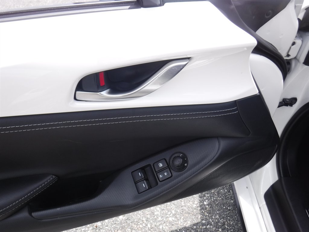Used 2024 MAZDA MX-5 Miata RF Grand Touring RWD image 9