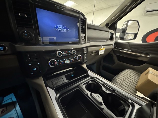 New 2026 Ford F350 Platinum w/ Platinum Plus Package image 15