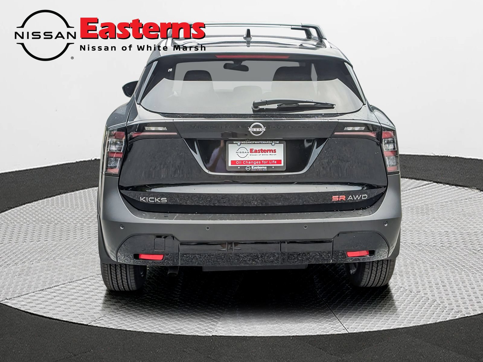 New 2026 Nissan Kicks SR w/ Cold Weather Package AWD/4WD image 8
