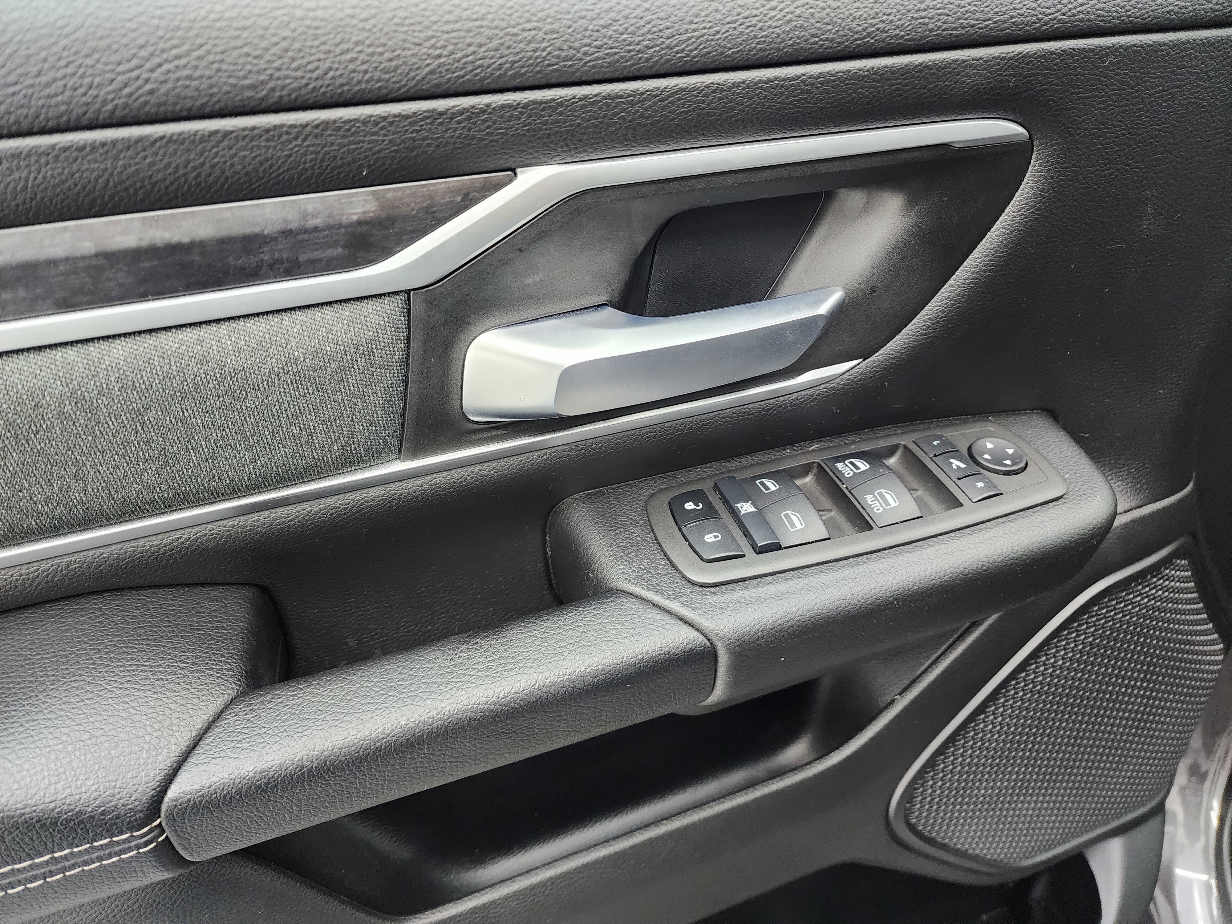 Used 2023 RAM 1500 Big Horn image 40