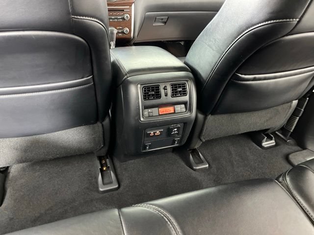 Used 2020 Nissan Pathfinder Platinum FWD image 45