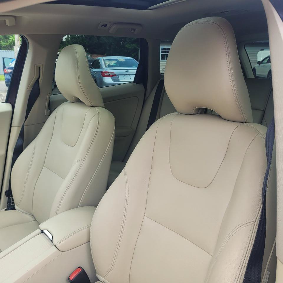 Used 2016 Volvo XC60 T5 Premier AWD/4WD image 12