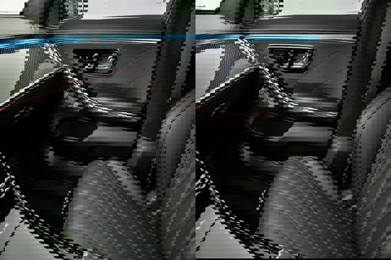 Used 2024 Mercedes-Benz S 63 AMG S image 37