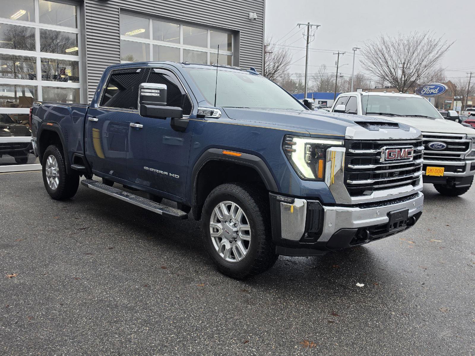 Used 2024 GMC Sierra 2500 SLT w/ SLT Convenience Package