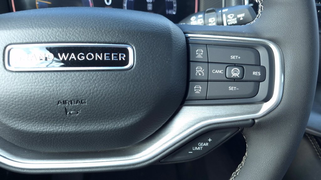 New 2026 Jeep Grand Wagoneer Limited AWD/4WD image 32