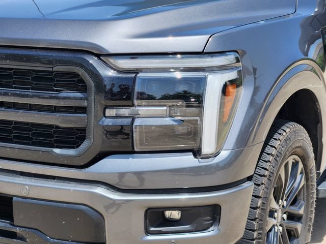 Used 2025 Ford F150 Lariat w/ Equipment Group 502A High AWD/4WD image 9