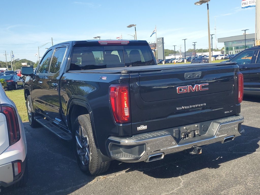 Used 2022 GMC Sierra 1500 SLT w/ SLT Premium Plus Package AWD/4WD image 3