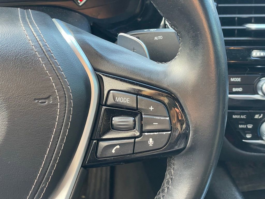 Used 2018 BMW 530i w/ Premium Package image 17
