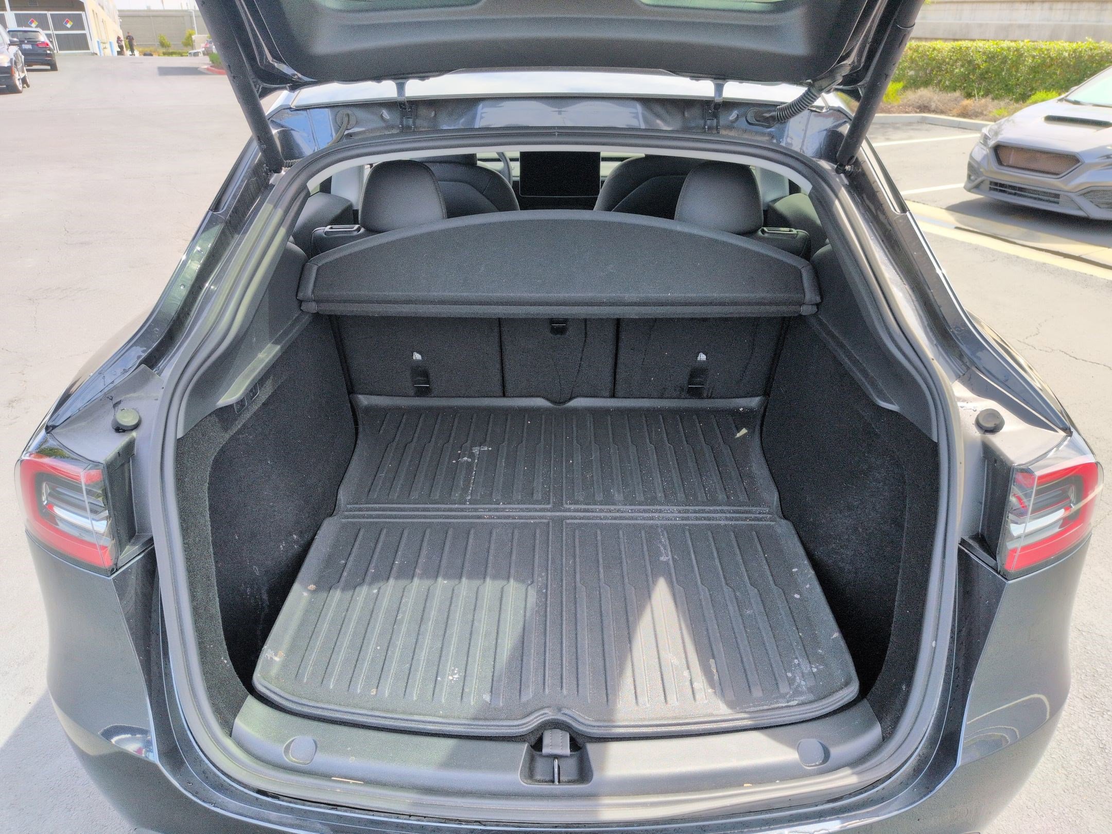 Used 2025 Tesla Model Y Performance AWD/4WD image 29