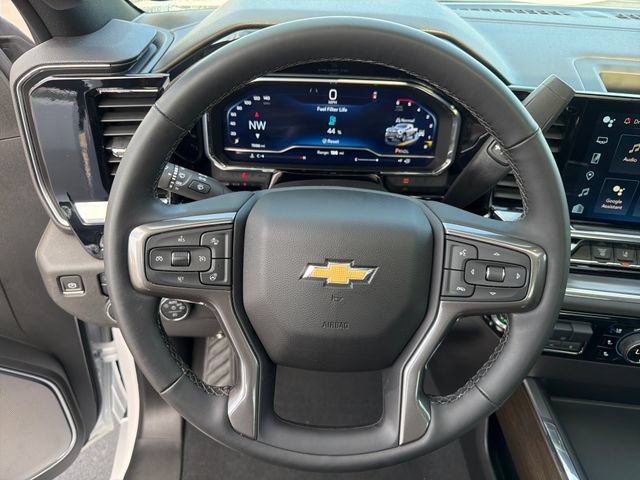 Used 2024 Chevrolet Silverado 3500 High Country w/ Technology Package AWD/4WD image 14