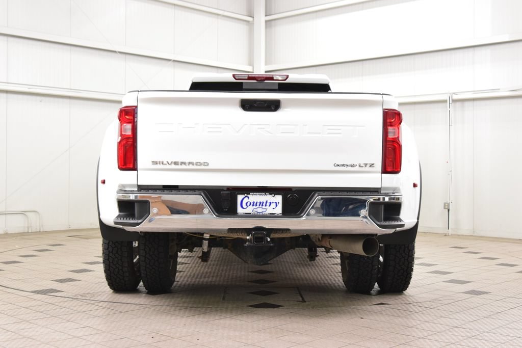 Used 2024 Chevrolet Silverado 3500 LTZ w/ LTZ Convenience Package AWD/4WD image 7
