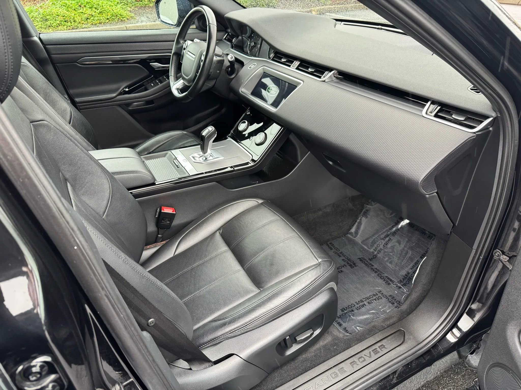 Used 2020 Land Rover Range Rover Evoque S image 23