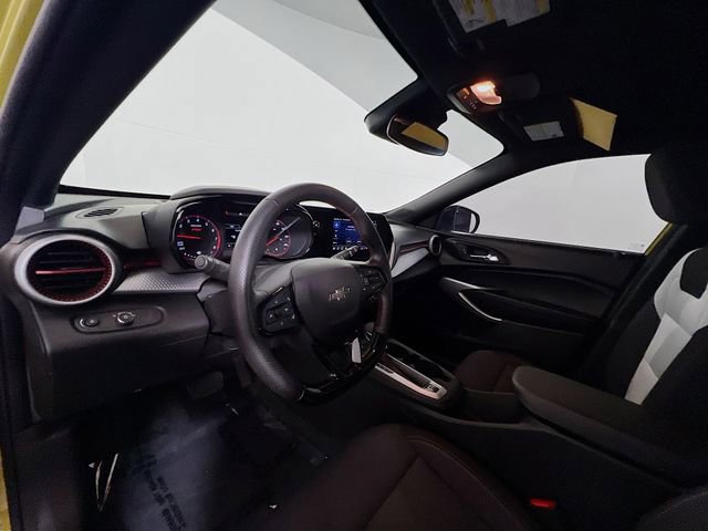 Used 2025 Chevrolet Trax RS w/ Driver Confidence Package image 18