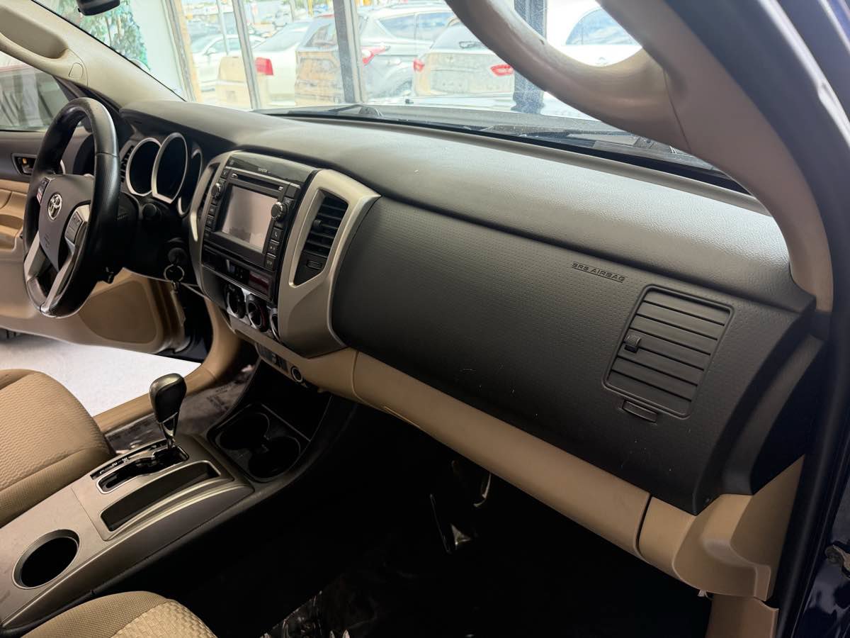 Used 2013 Toyota Tacoma PreRunner w/ SR5 Pkg RWD image 20