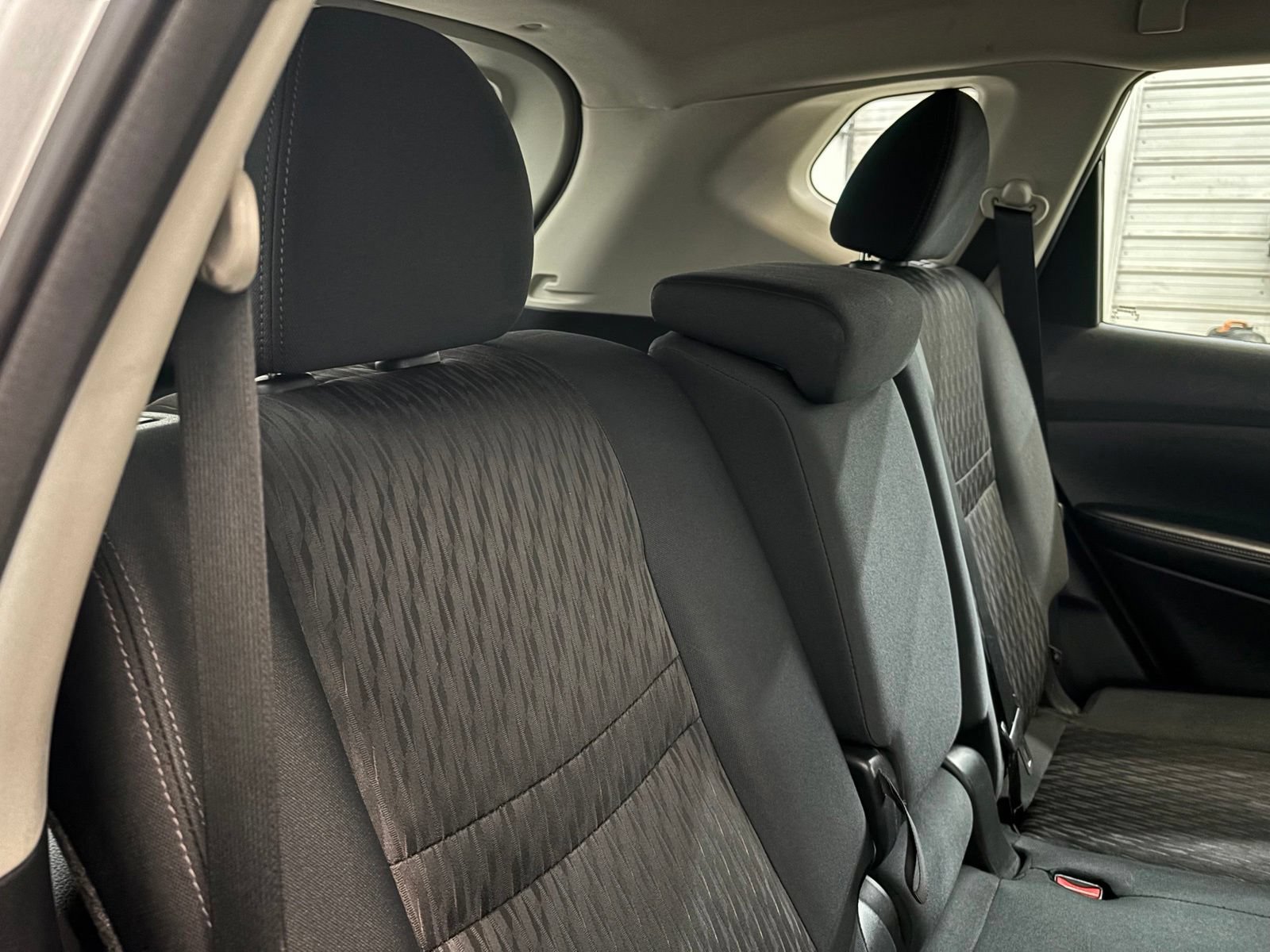Used 2019 Nissan Rogue S AWD/4WD image 32