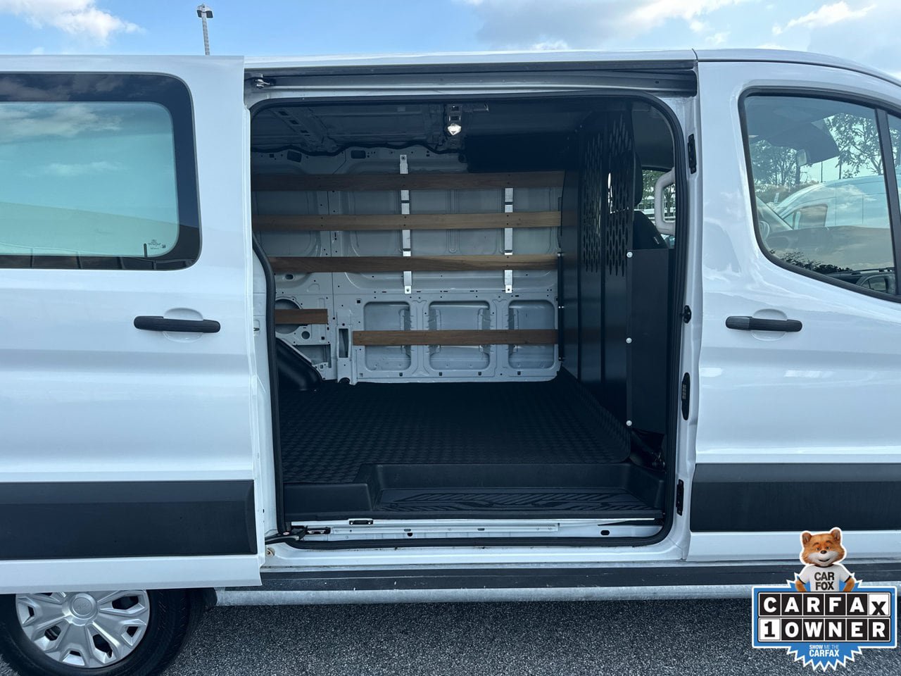 Used 2025 Ford Transit 250 Low Roof w/ Exterior Upgrade Package RWD image 15