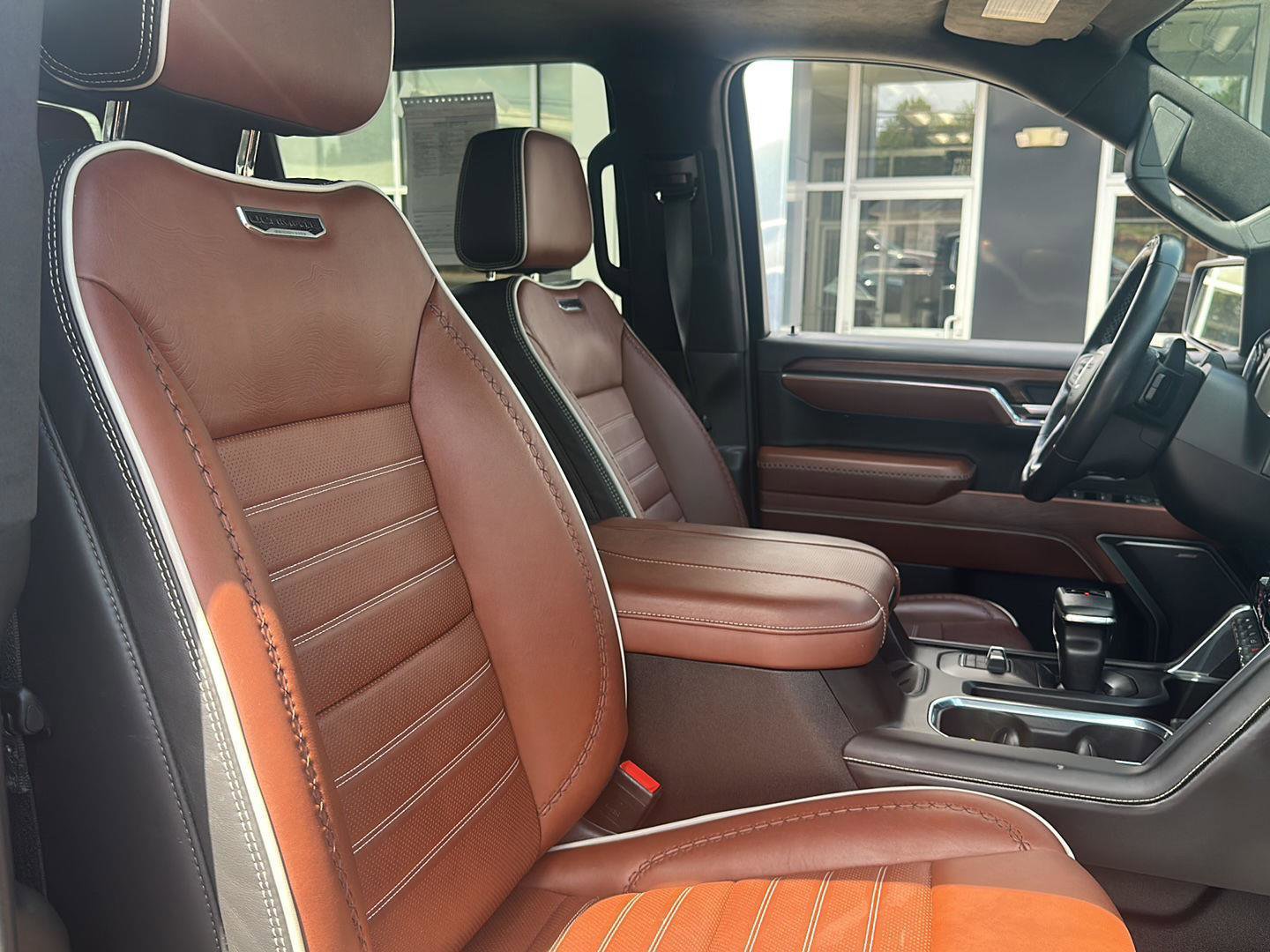 Used 2023 GMC Sierra 1500 Denali Ultimate image 7