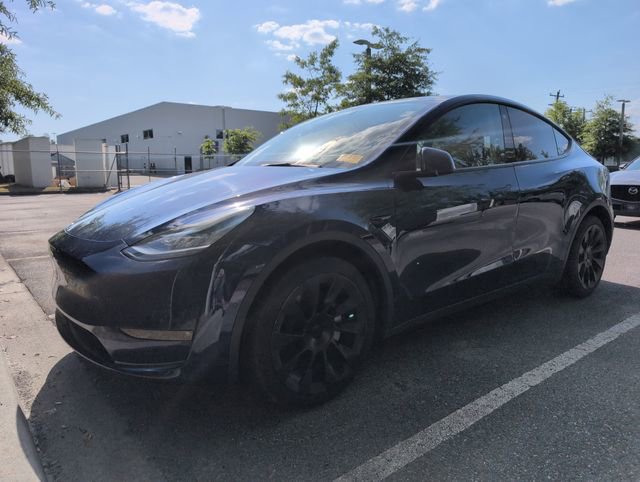 Used 2022 Tesla Model Y Long Range image 5