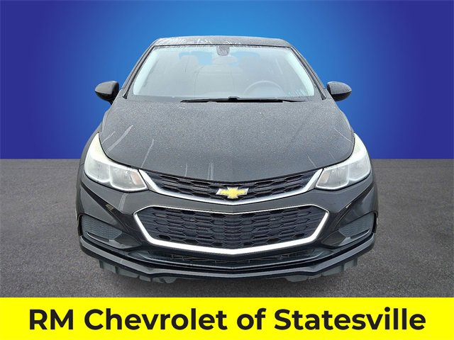 Used 2018 Chevrolet Cruze LS image 2