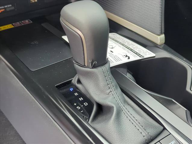 Certified 2025 Toyota Camry SE FWD image 15
