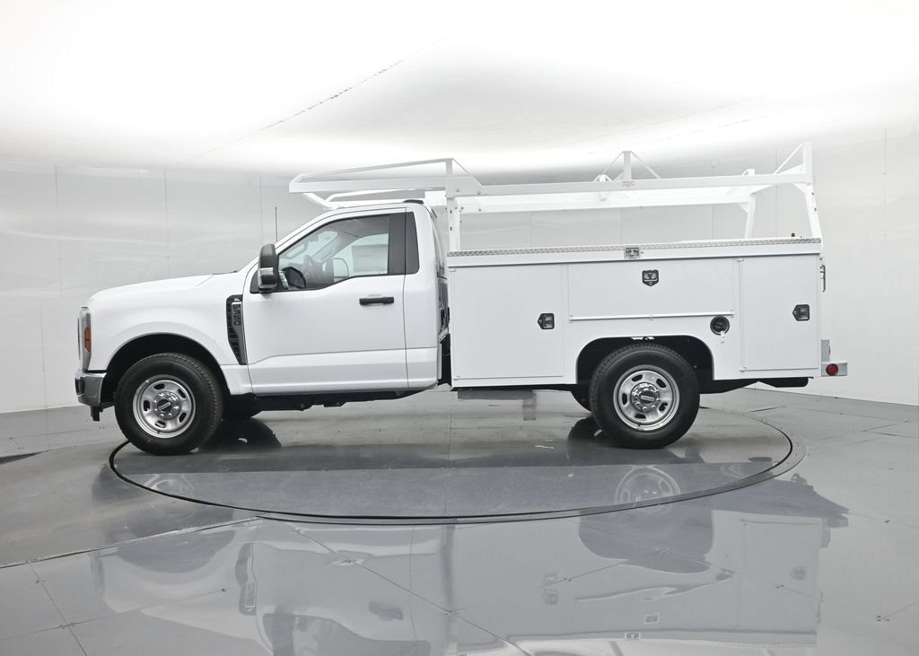New 2026 Ford F350 XL w/ XL Chrome Package RWD image 38