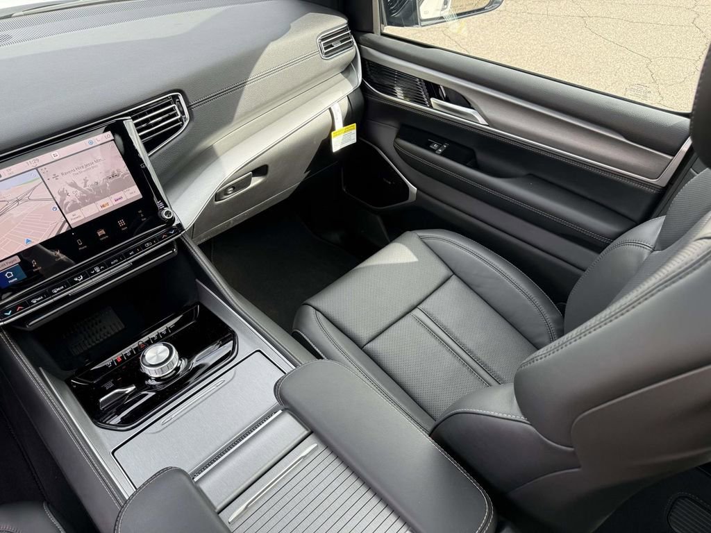 New 2026 Jeep Grand Wagoneer 4WD image 28