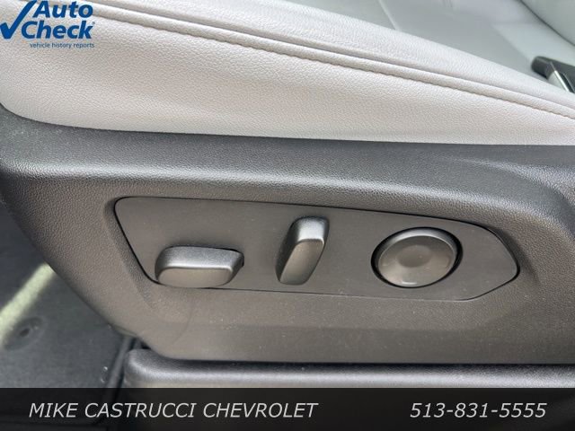 Used 2025 Chevrolet Suburban Premier AWD/4WD image 14