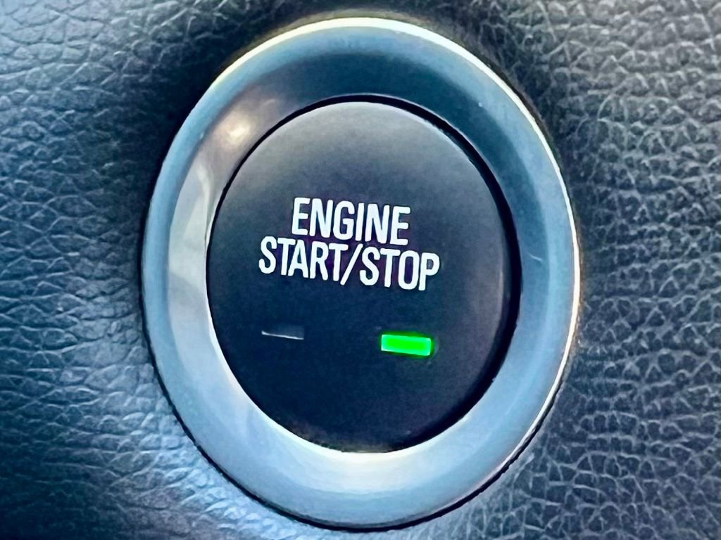 Used 2024 Chevrolet Malibu LT image 29