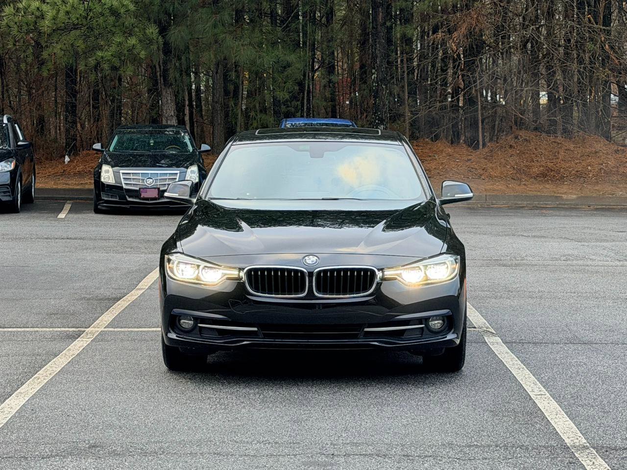 Used 2018 BMW 330i Sedan w/ Convenience Package RWD image 2