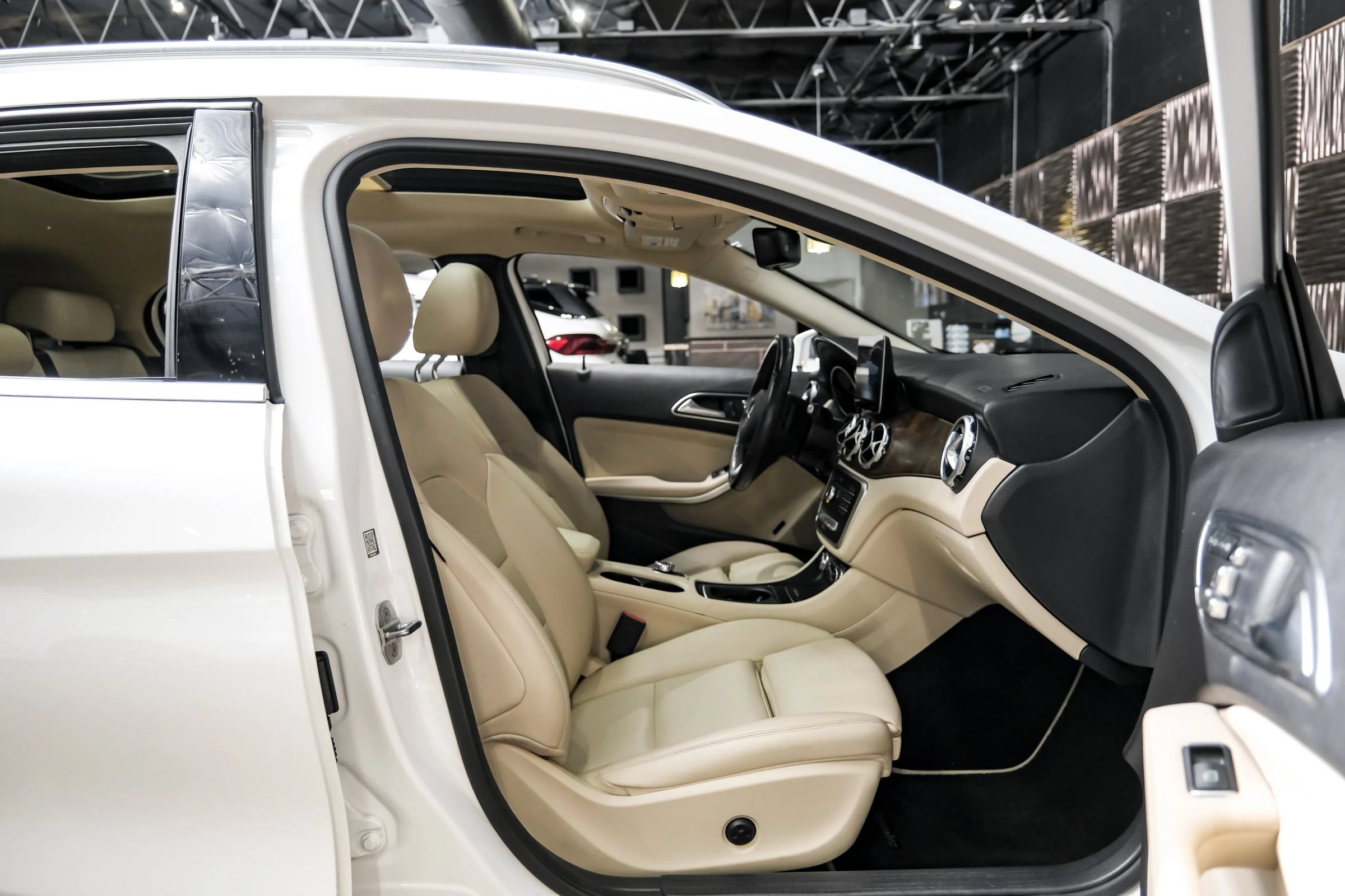 Used 2019 Mercedes-Benz GLA 250 image 30