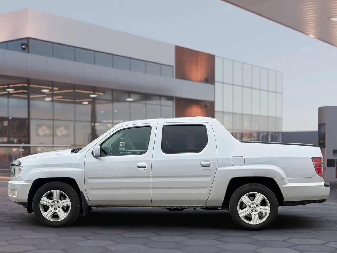 Used 2012 Honda Ridgeline RTL image 5