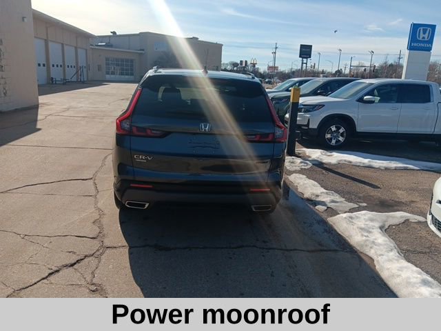 Used 2025 Honda CR-V Sport-L image 6