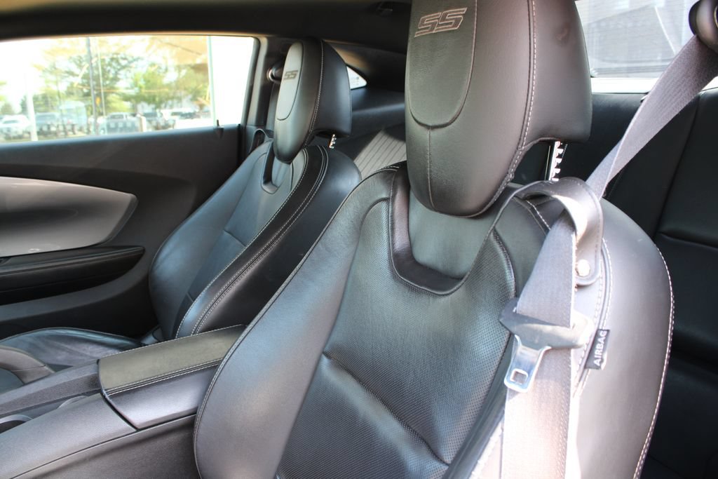Used 2012 Chevrolet Camaro SS w/ RS Package RWD image 6