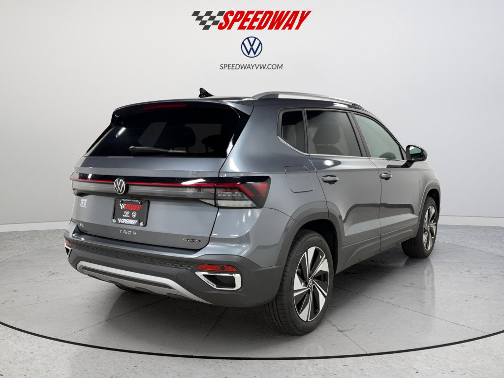 New 2025 Volkswagen Taos SE image 7