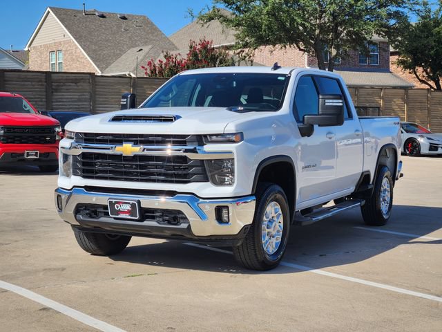 Used 2025 Chevrolet Silverado 3500 LT w/ Safety Package AWD/4WD image 11