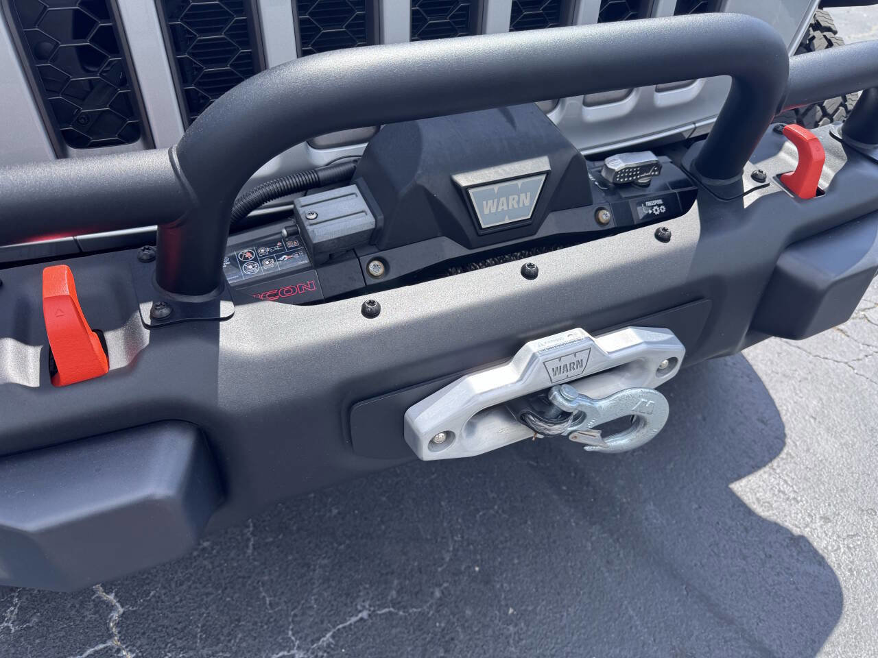 Used 2023 Jeep Gladiator Mojave w/ Trailer Tow Package AWD/4WD image 10