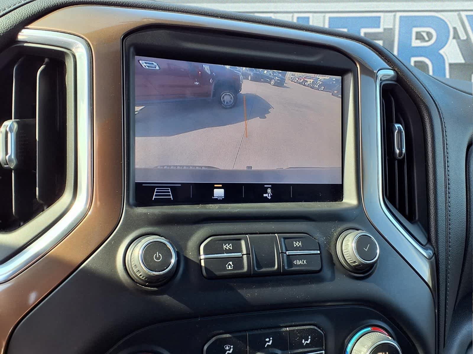 Used 2019 Chevrolet Silverado 1500 High Country AWD/4WD image 16