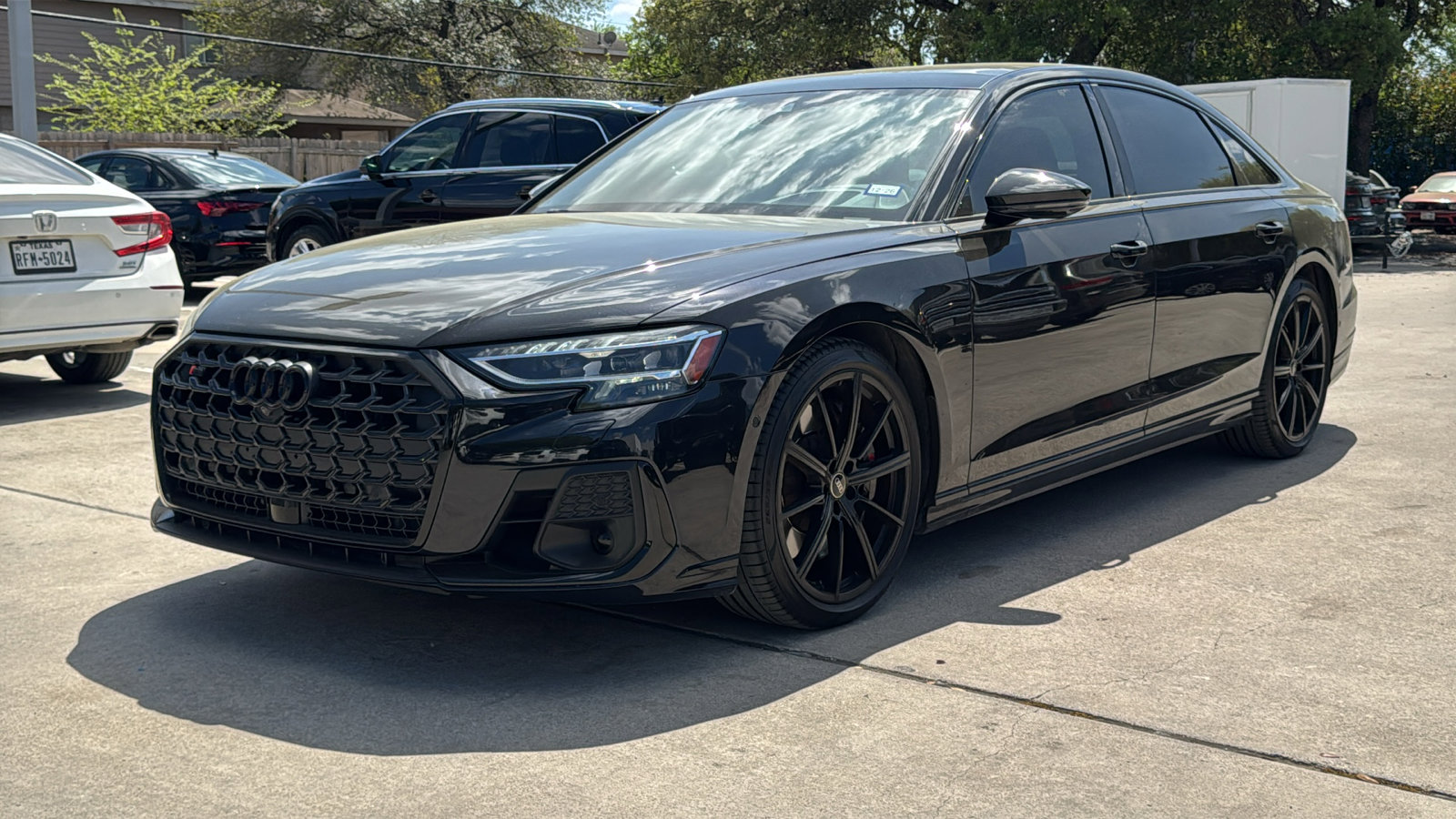 Used 2024 Audi S8 AWD/4WD image 3