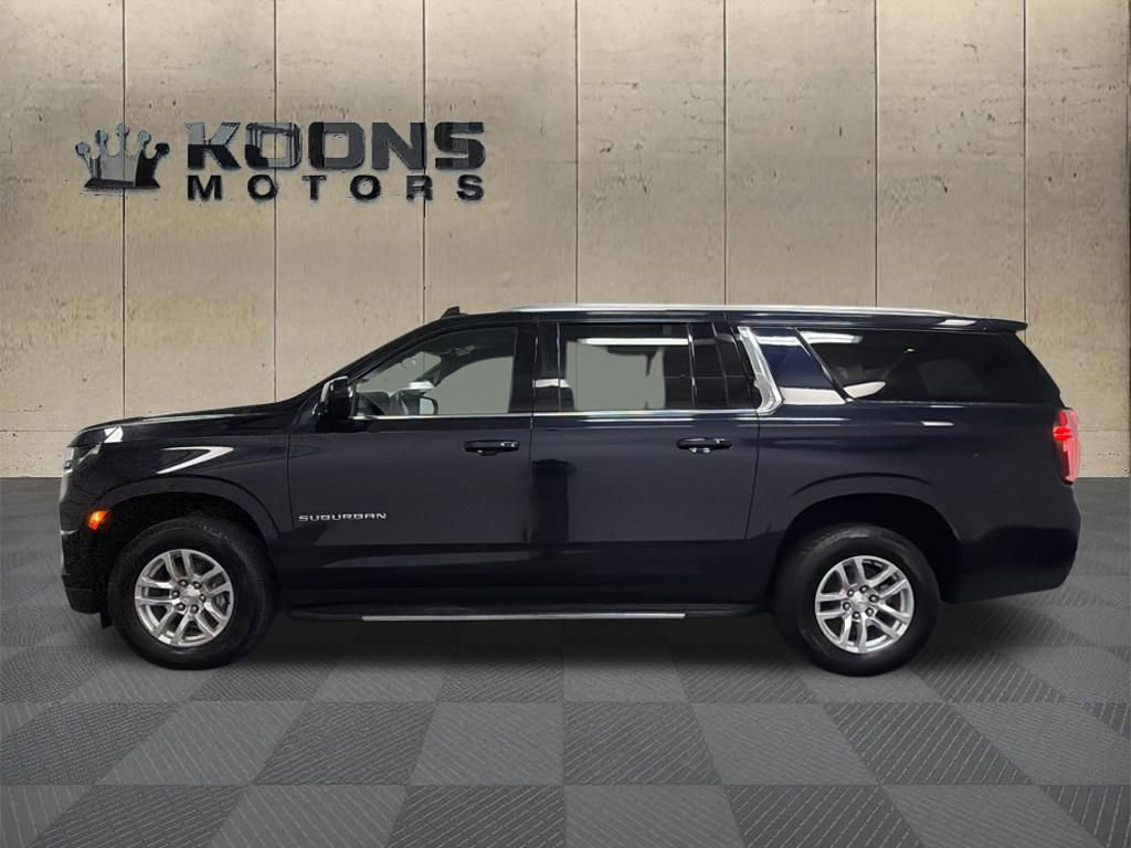 Used 2024 Chevrolet Suburban LT image 4