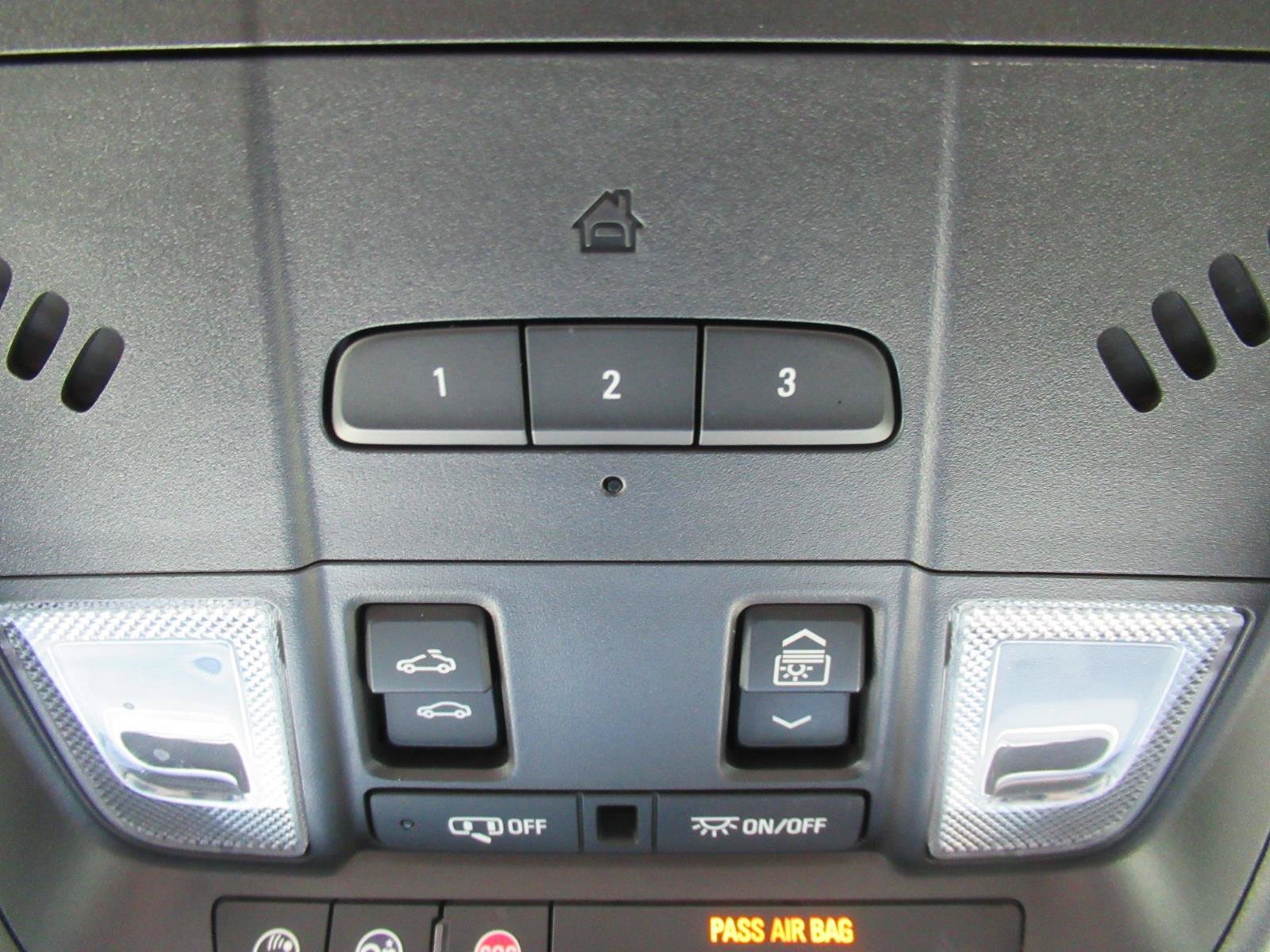 Used 2022 Chevrolet Equinox Premier AWD/4WD image 33