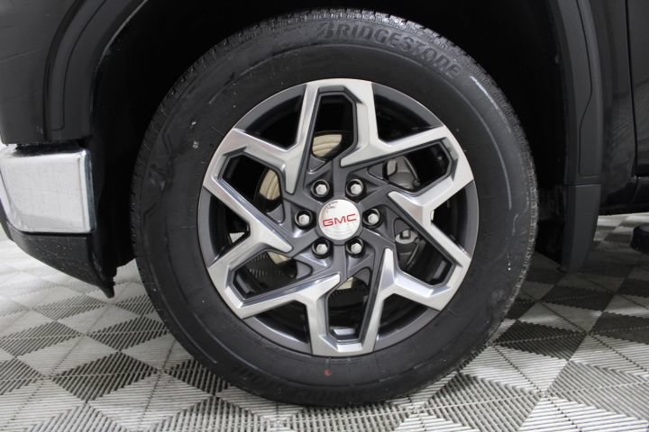 Used 2022 GMC Sierra 1500 SLT w/ SLT Convenience Package AWD/4WD image 50