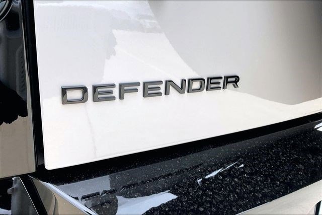 New 2026 Land Rover Defender 110 S image 9