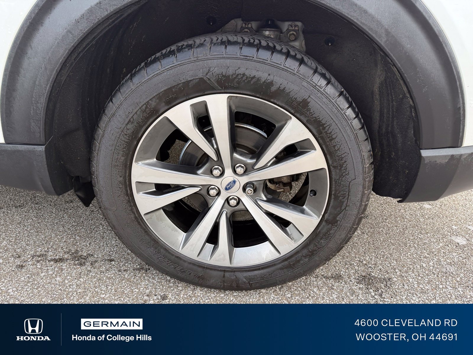 Used 2020 Ford Explorer Platinum w/ Premium Technology Package AWD/4WD image 11