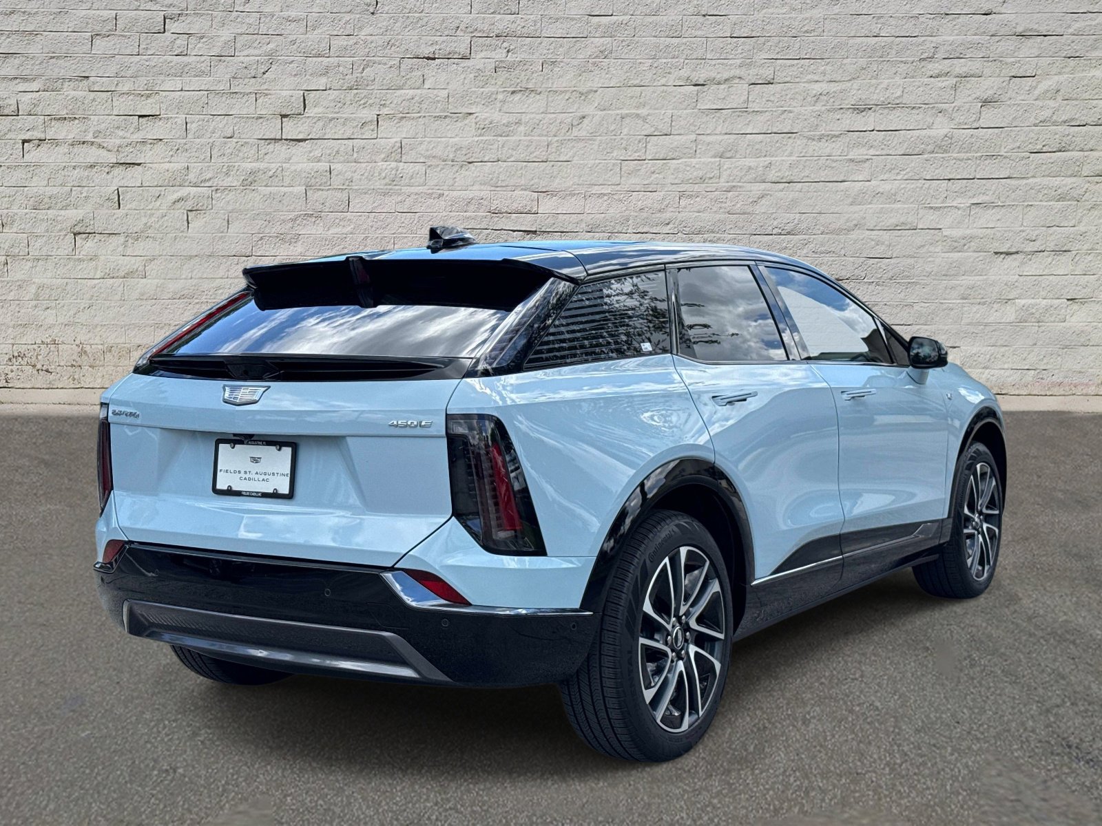 New 2026 Cadillac Optiq Sport 2 w/ LPO, Floor Liner Package RWD image 5