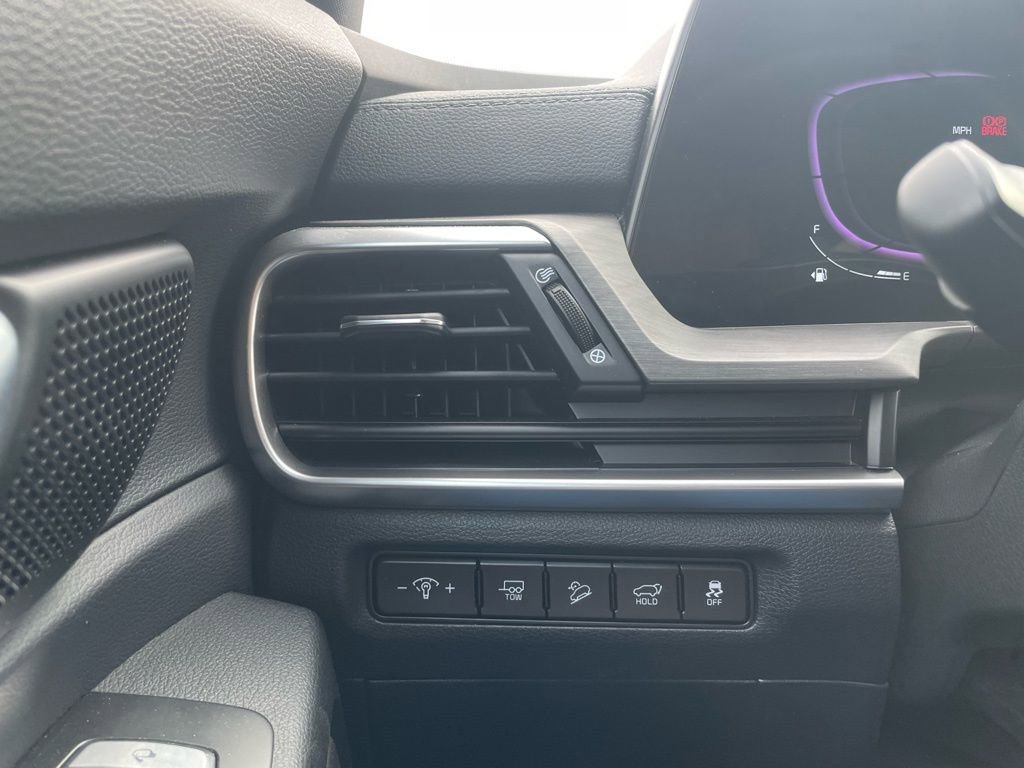 Used 2025 Kia Telluride EX X-Line image 13