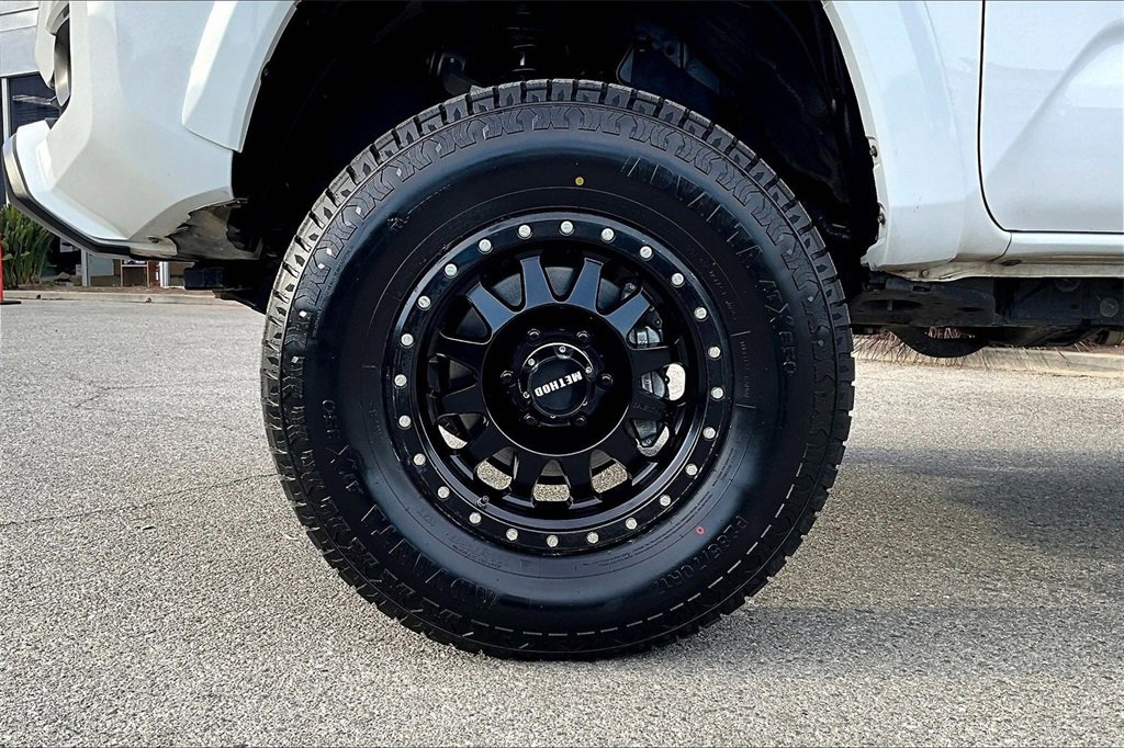 Used 2019 Toyota Tacoma SR5 image 35