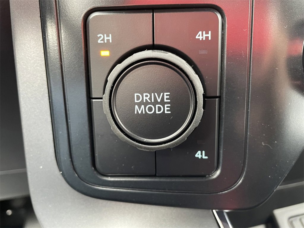 New 2025 Ford F150 XLT w/ Equipment Group 302A MID image 19